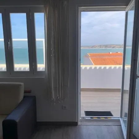 Bali Casa Da Ilha بيت للعطل باليال
